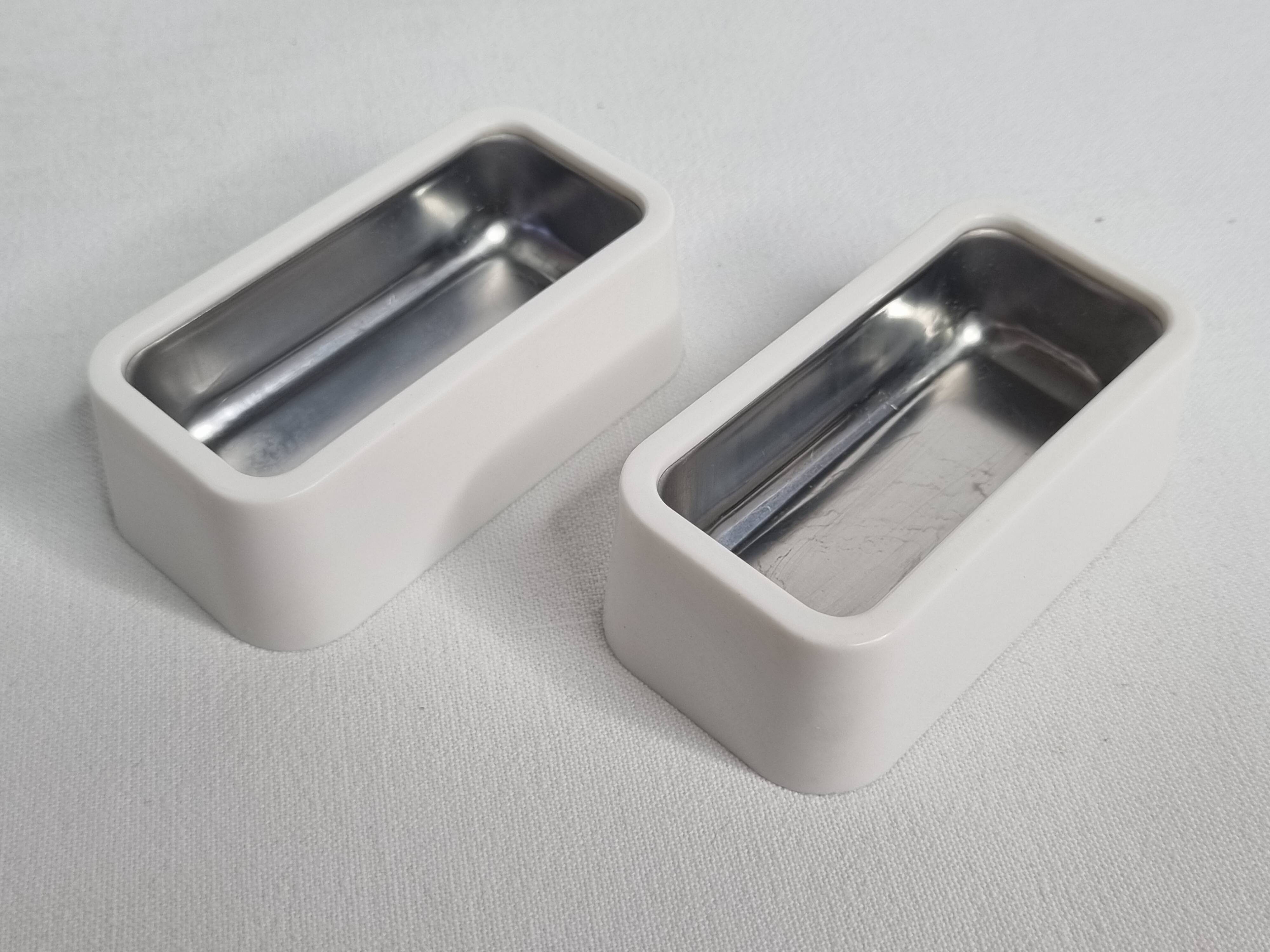 Pair of butter dishes designed by Raymond Loewy, 1970 edition, 8 cm