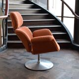 Artifort Big tulip armchair