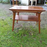 Beautiful two-tiered table of designer Lane 50s