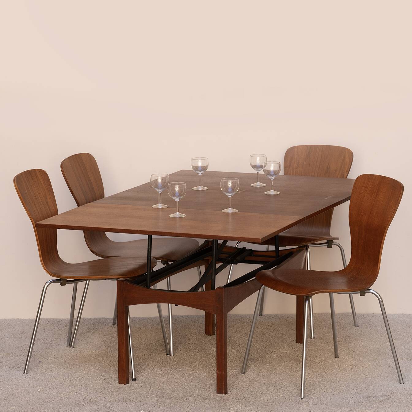 Modular table from the 70s