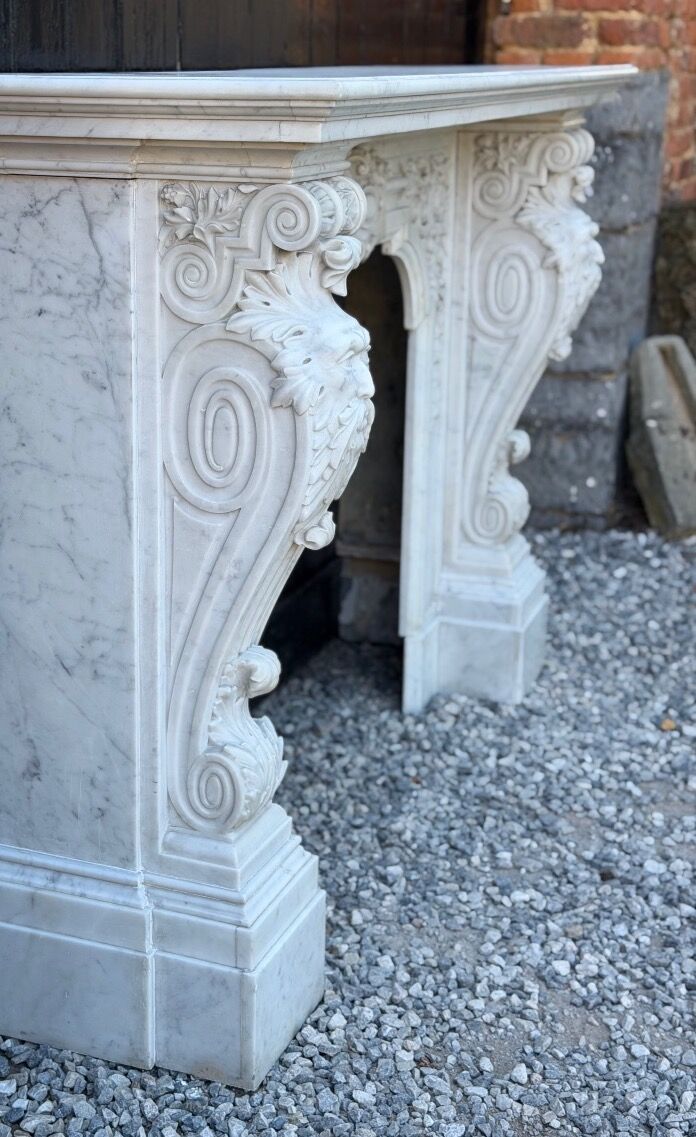 Napoleon III fireplace in white statuary Carrara marble, circa 1880.