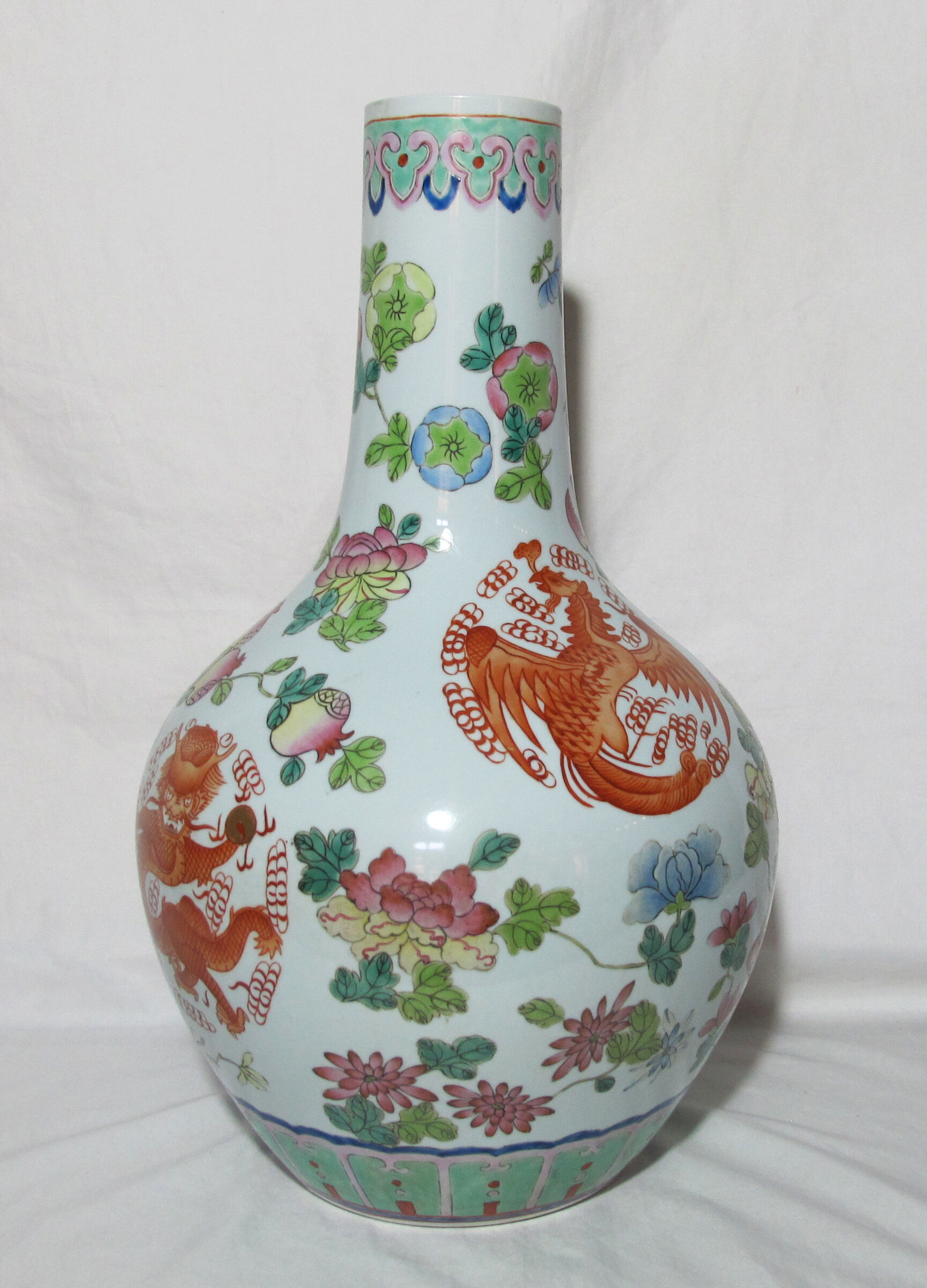 Large porcelain vase Chinese pink family China