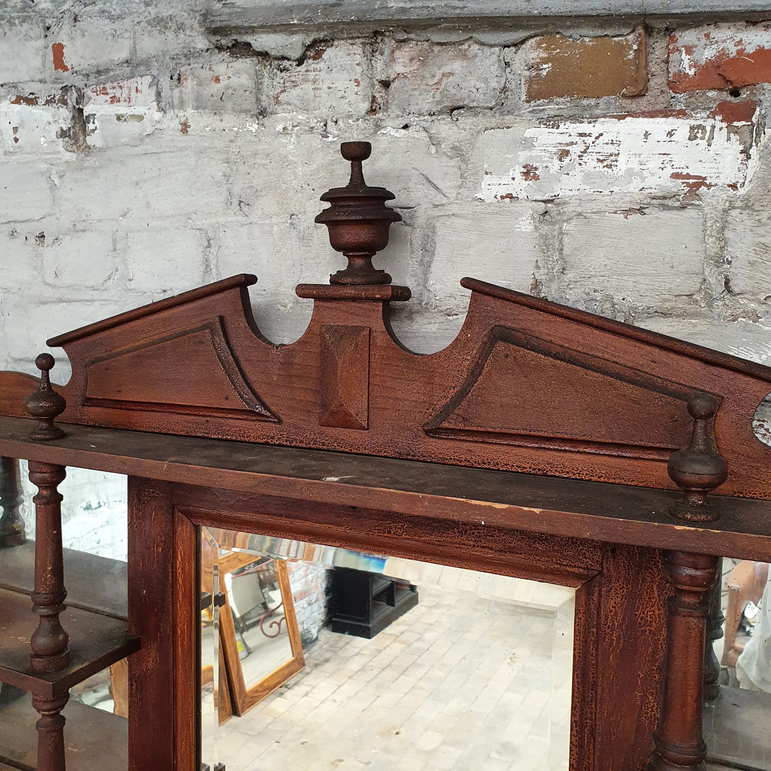 Estaminet rear countertop