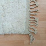 Handmade wool rug size 150 x 250 cm