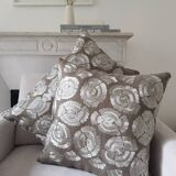 2 cushion covers