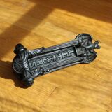 Knocker