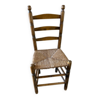 Ancienne chaise en bois tourné et empaillée