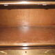 Meuble de rangement métallique avec vitres