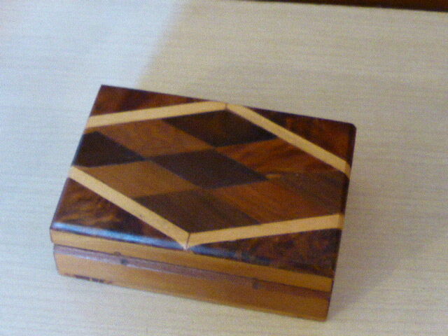 Nice vintage marquetry wooden box, geometry effect
