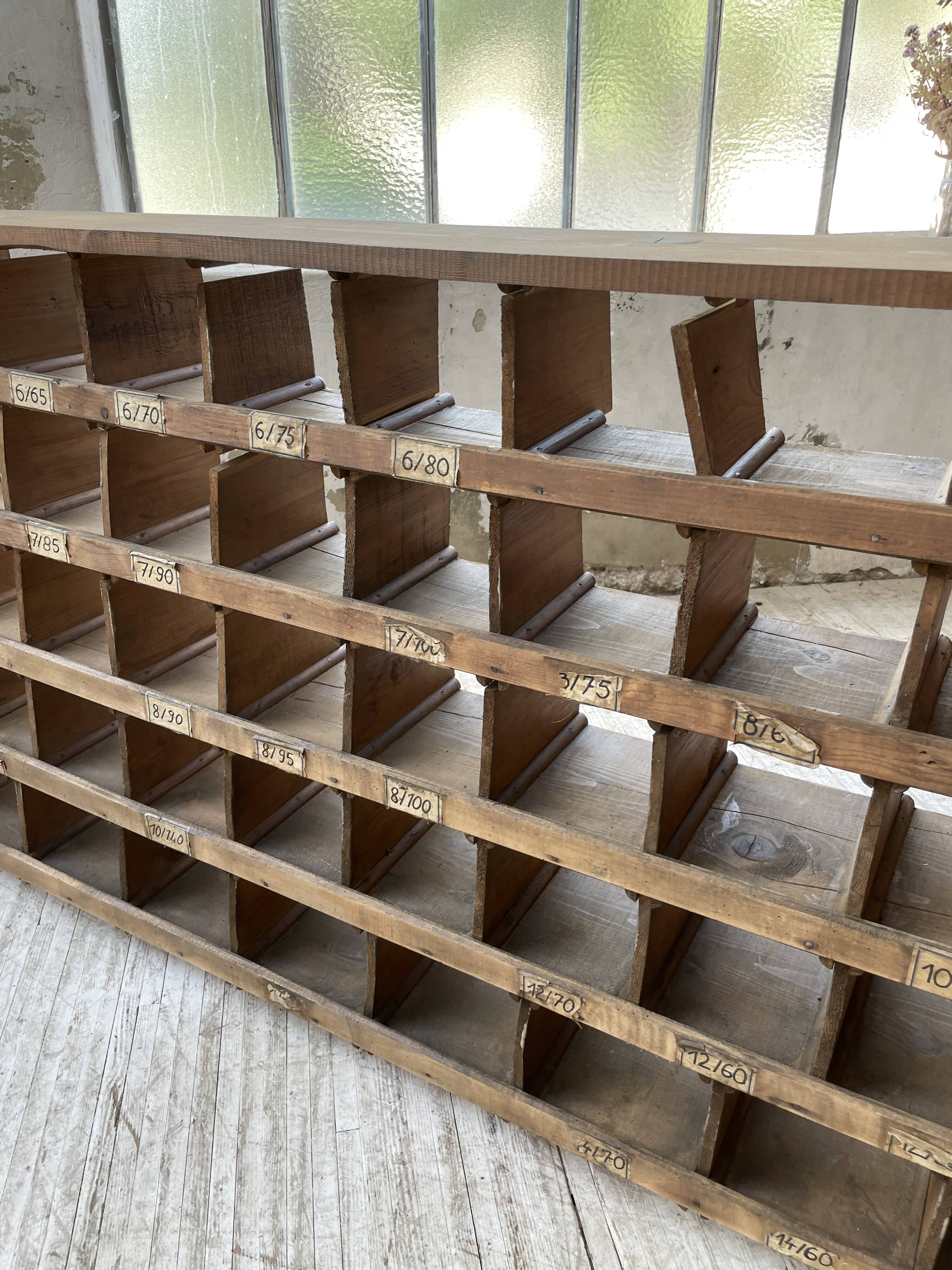 Meuble de métier pin à cases XL 250cm
