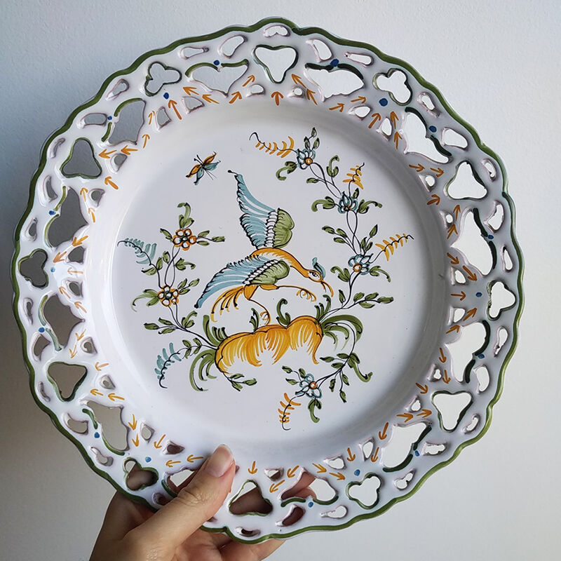 Decorative plate of Moustiers earthenware diameter 24 cm
