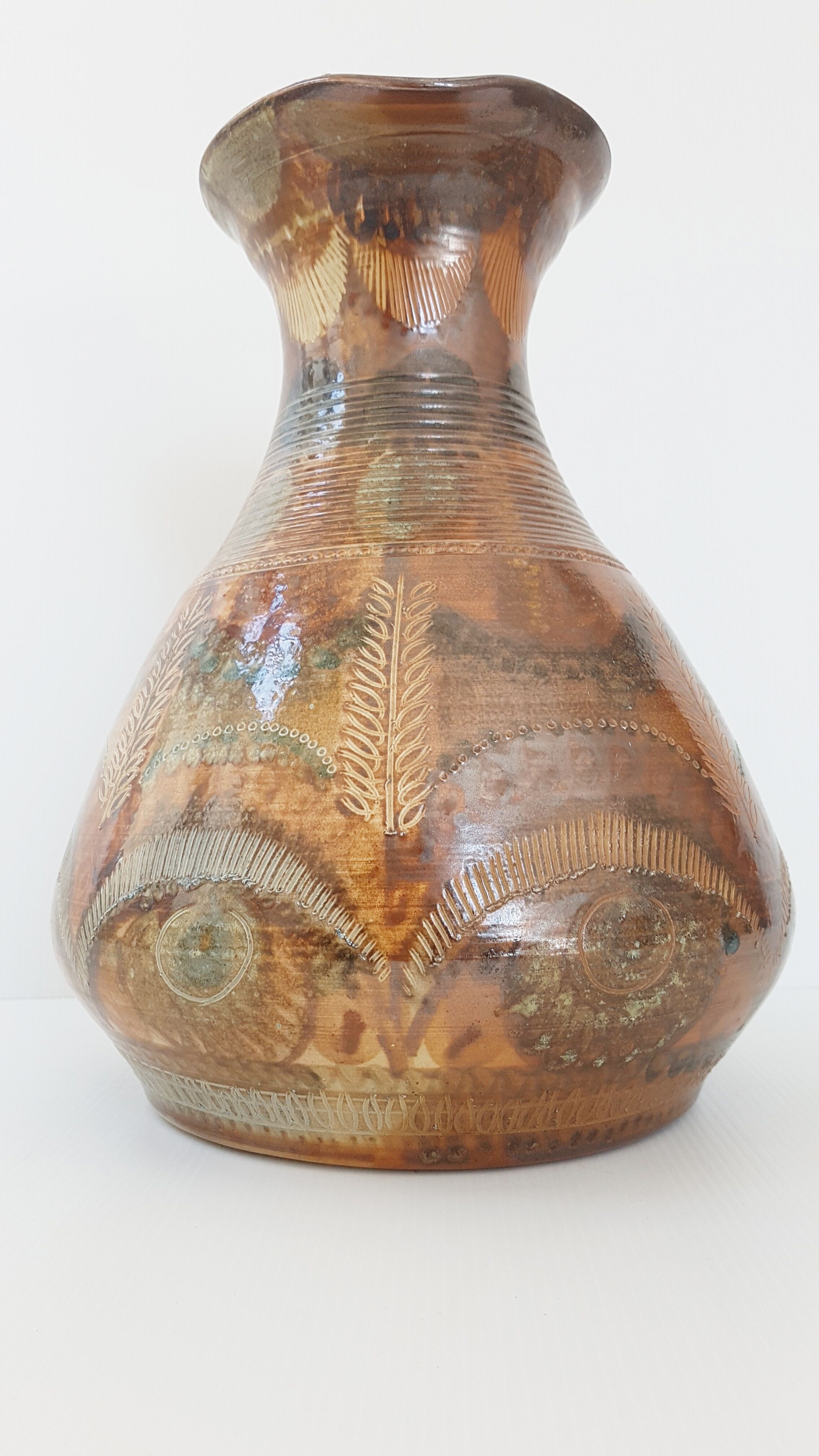 Pitcher in sandstone of Jean-Claude Courjault to cherry orchard 1970