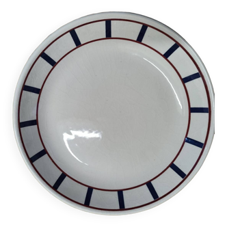 Basque-style soup plates