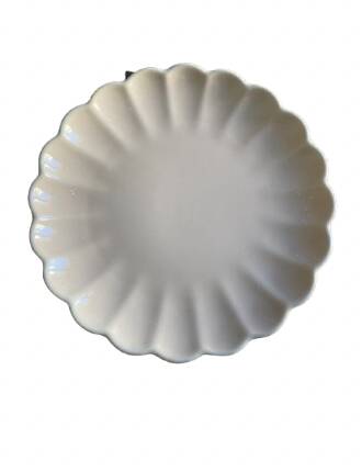 assiette rose pâle artisanale