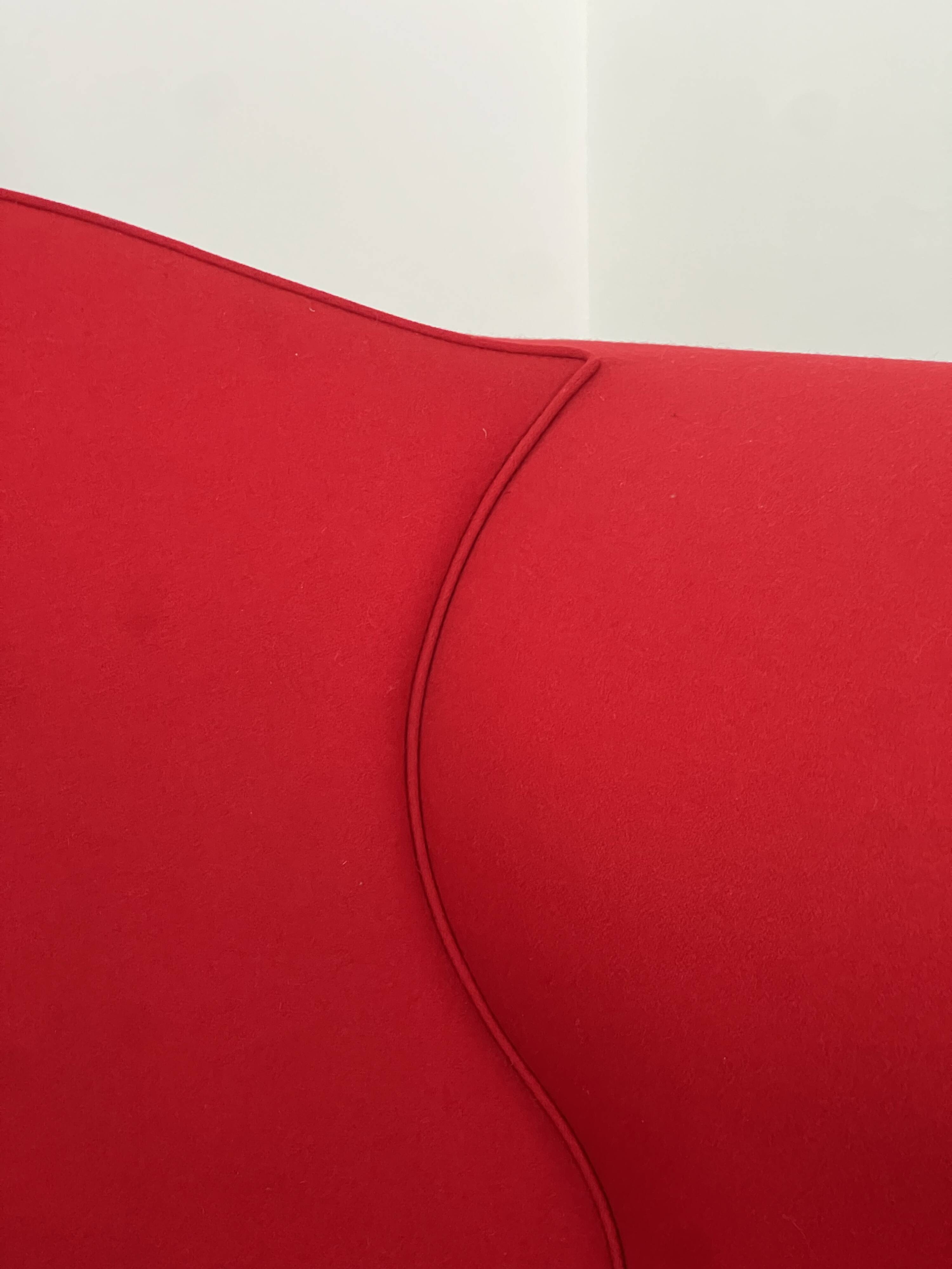 "Soft Big Easy" lounge chair by Ron Arad / Moroso