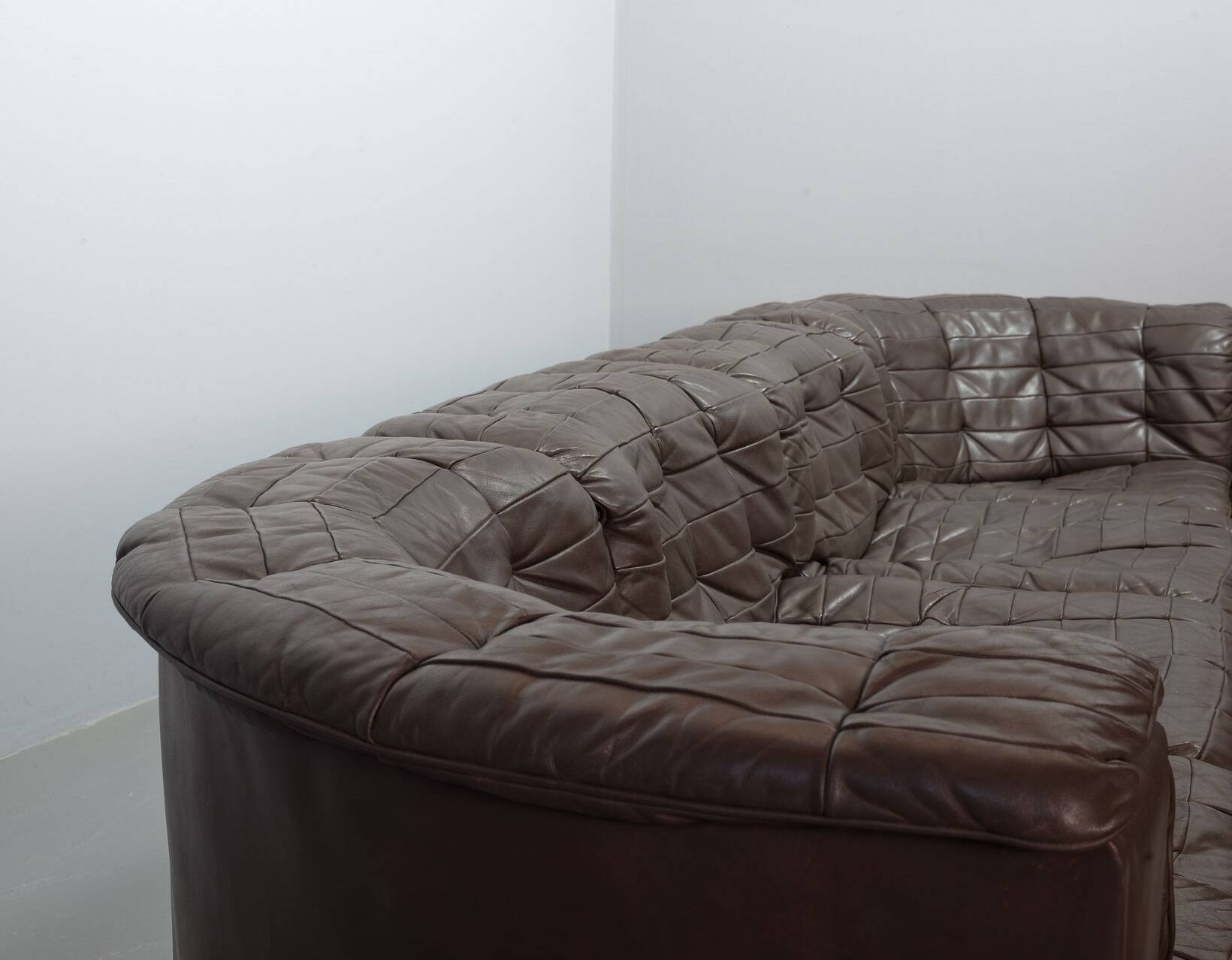De Sede DS11 Patched Brown Leather Modular Sofa 6 Elements. Germany, 1970s