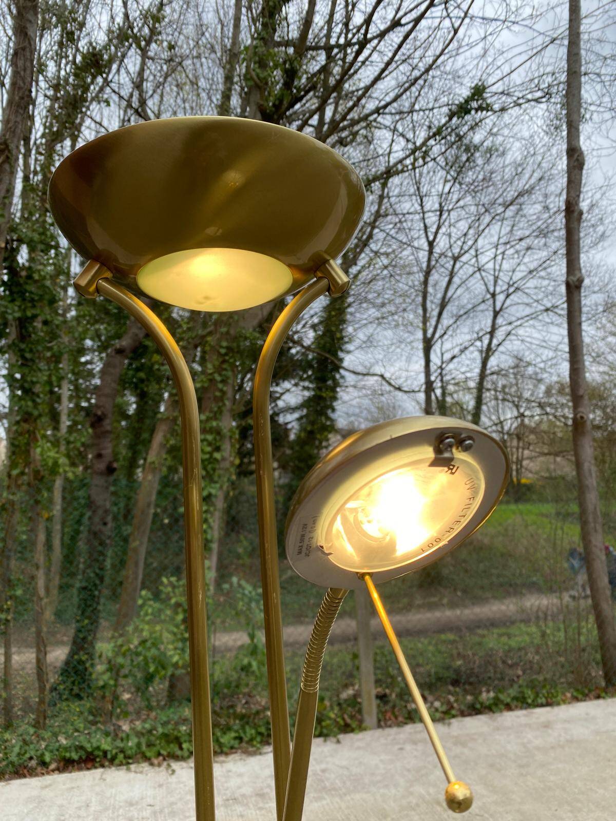 Vintage Italian design gold halogen floor lamp with double spotlight dome.