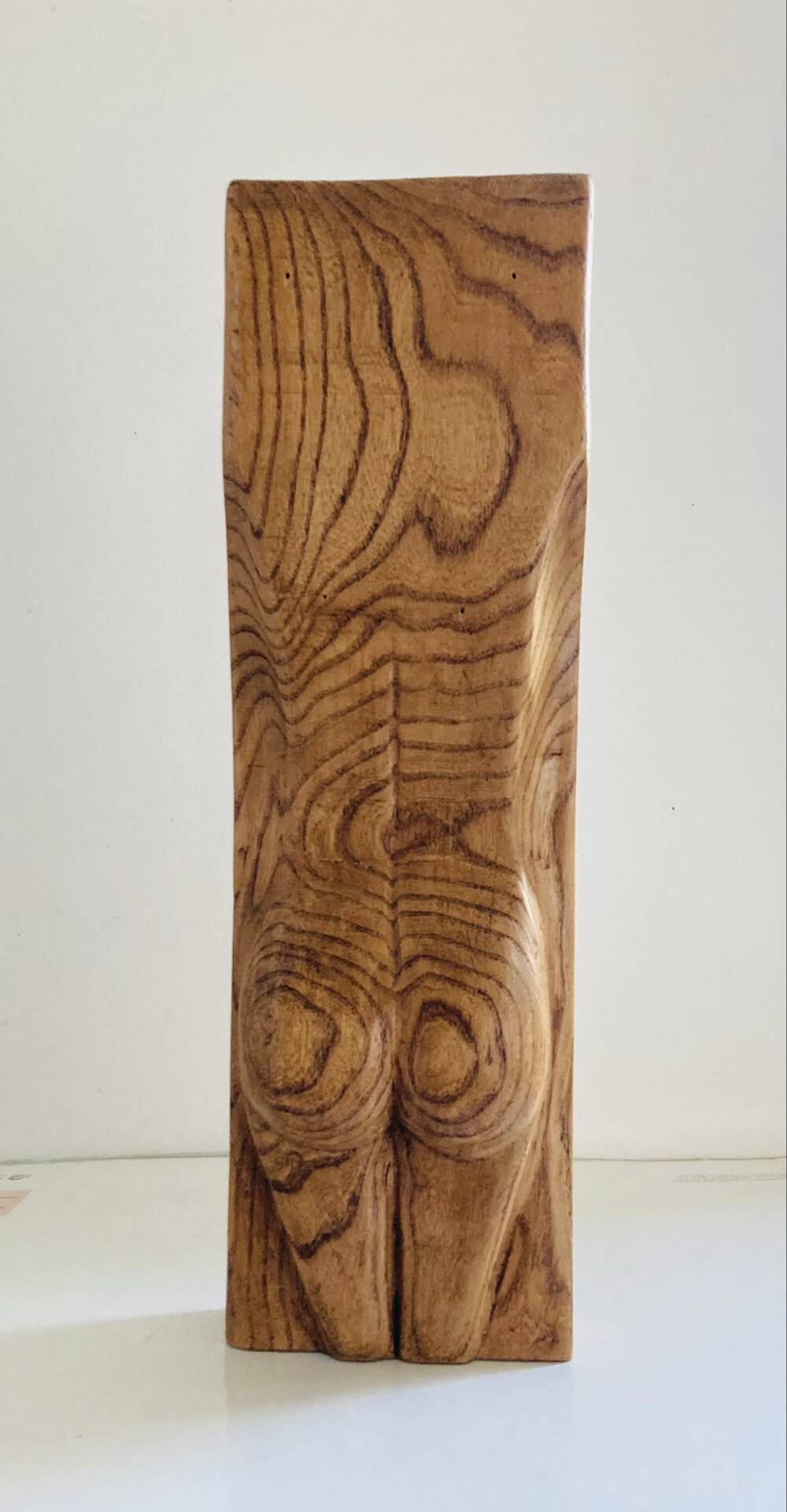 Stylised vintage female sculpture from the 1960s with organic shapes.