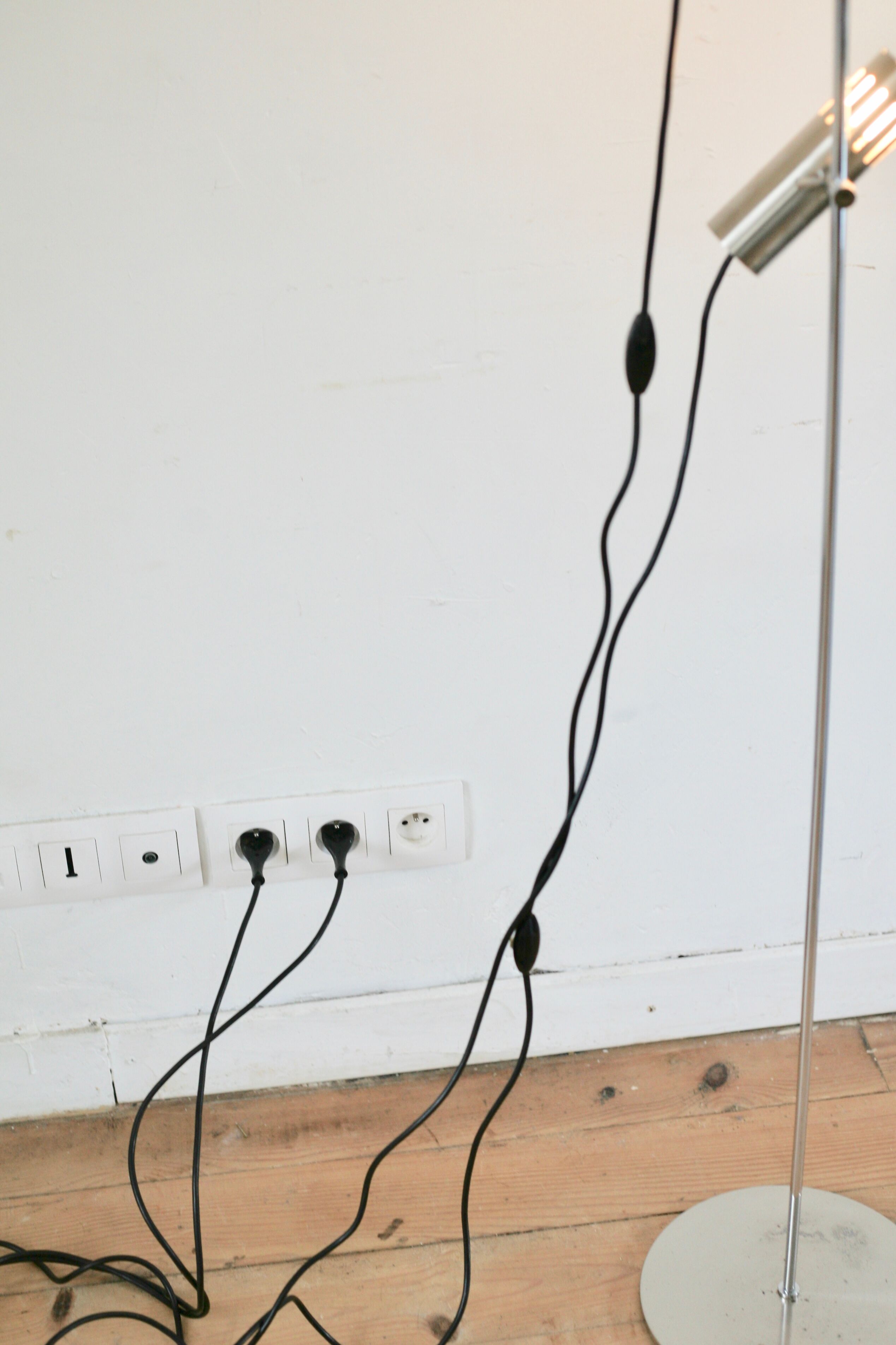 Alain Richard's lamppost, Disderot edition, 2 fires, France, circa 1960