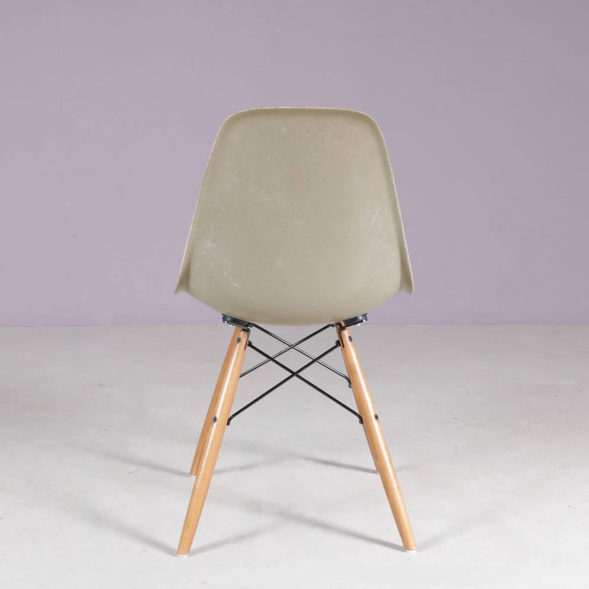 1960s set of 4 dining chairs in “sea foam” green fiberglass / Charles & Ray Eames / Herman Miller, USA