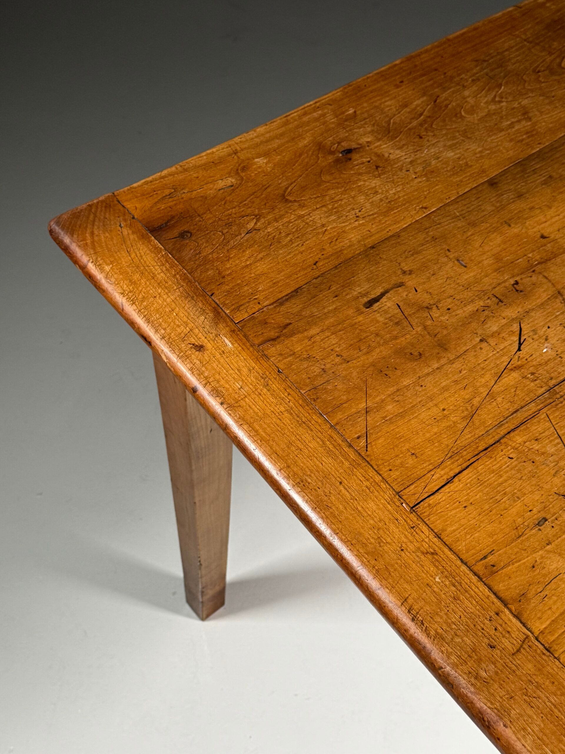 French dining table 188L