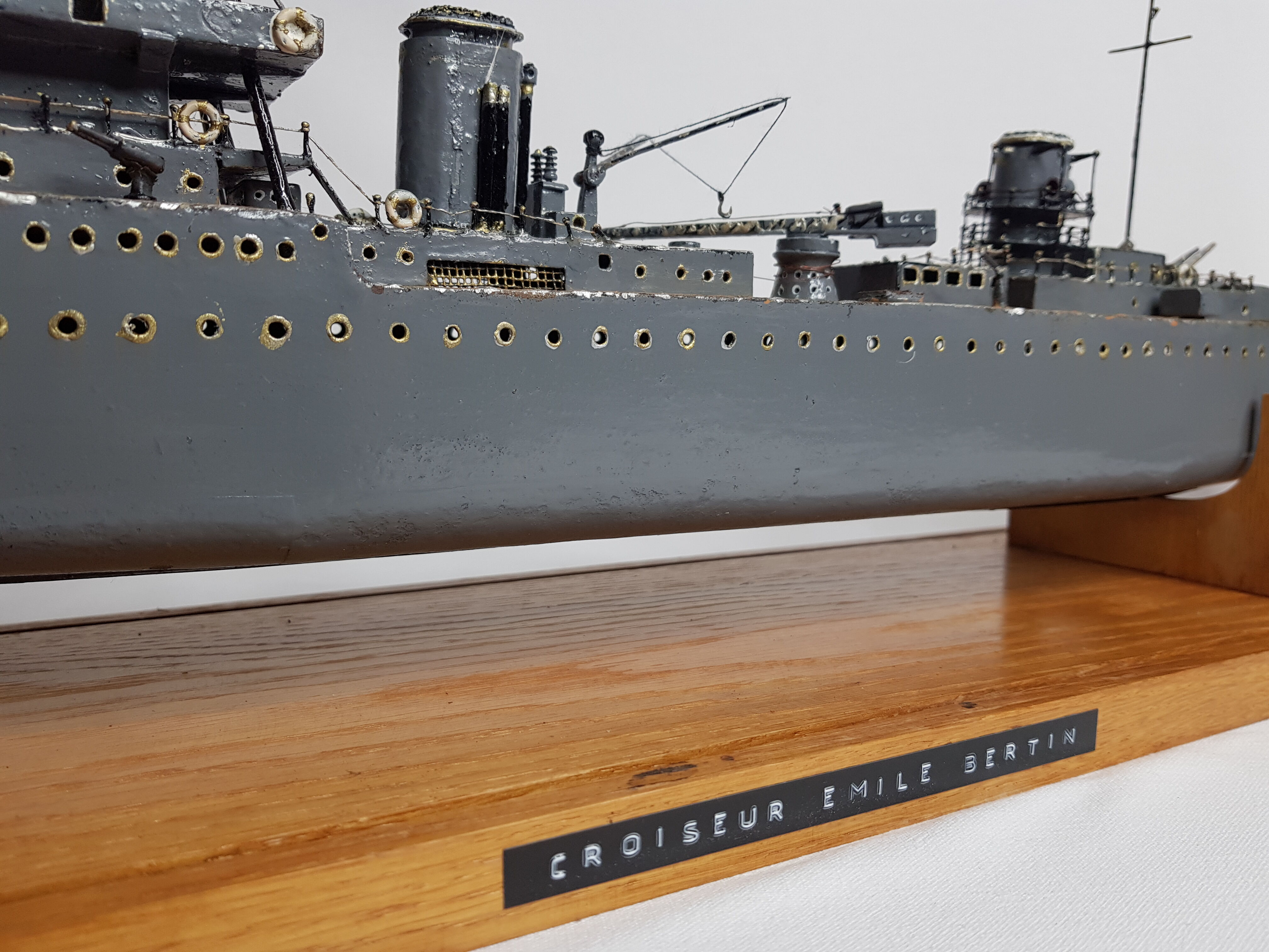 Warship model, metal cruiser "Emile Bertin" painted 90 cm with base