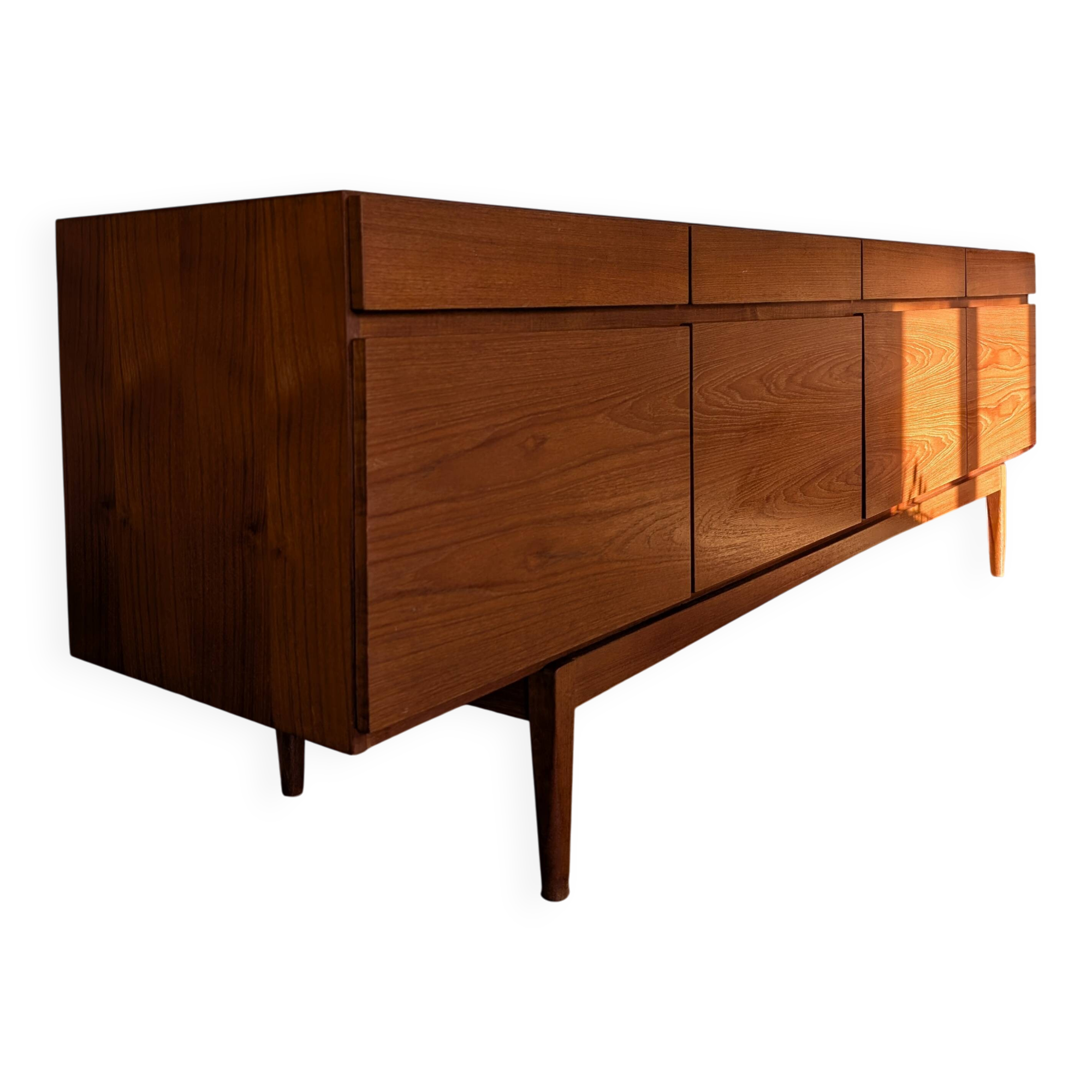 Scandinavian teak sideboard – Model FA 66 – Ib Kofod-Larsen