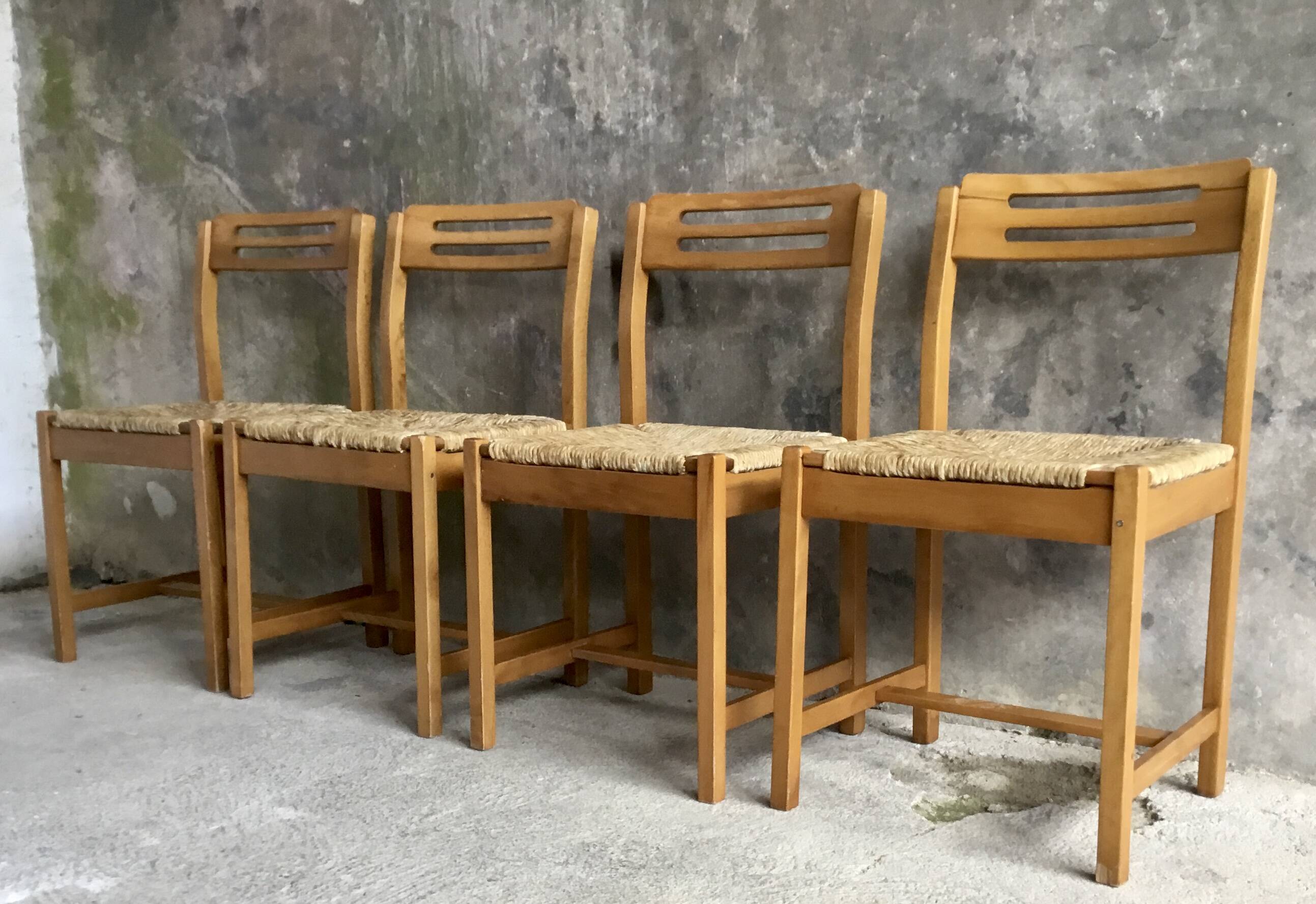 Set of 4 straw chairs in light wood - design 1970