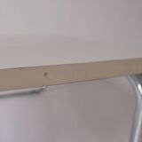 Table basse 1960 vintage bauhaus. formica 1970