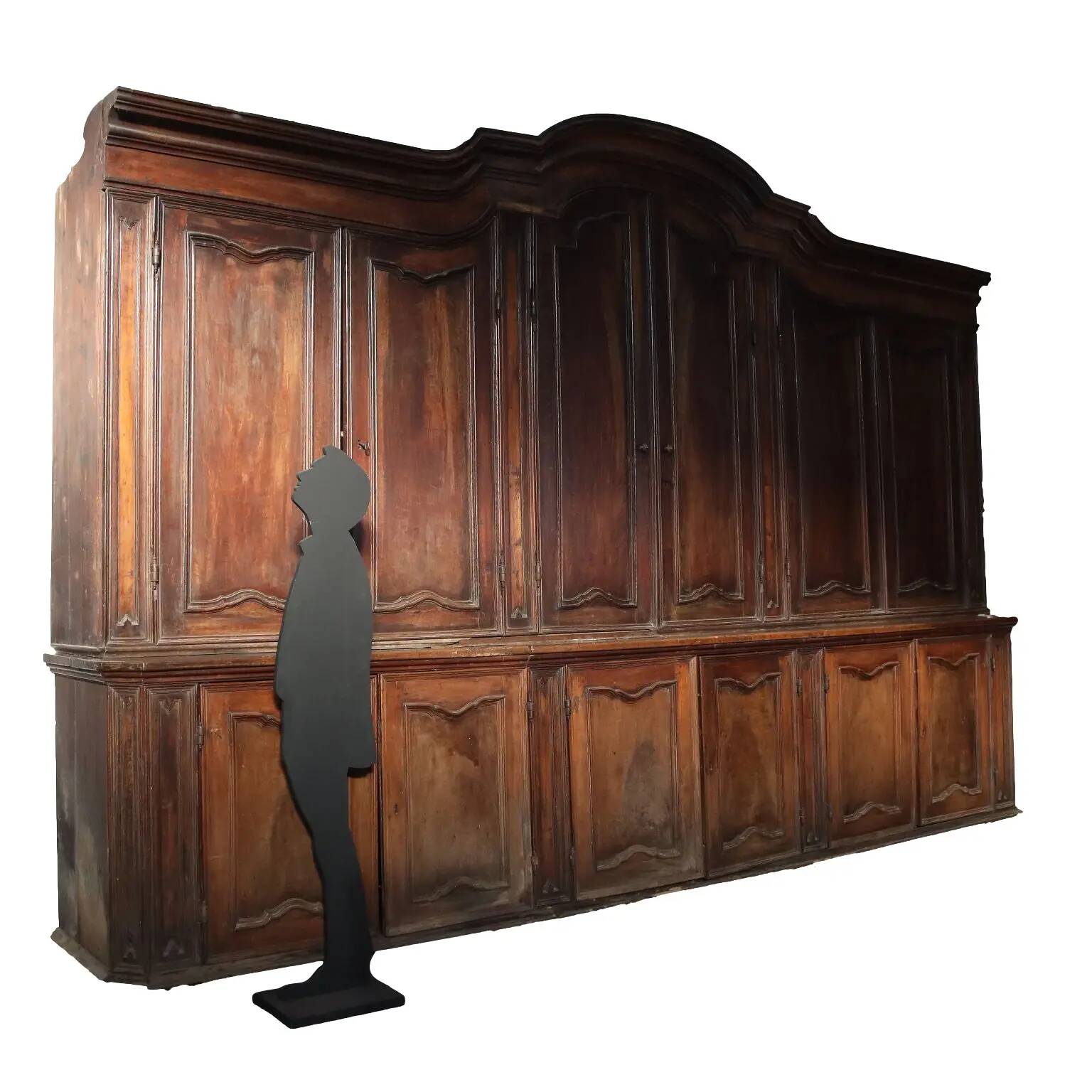 Antique walnut and poplar buffet, Italy 18th century