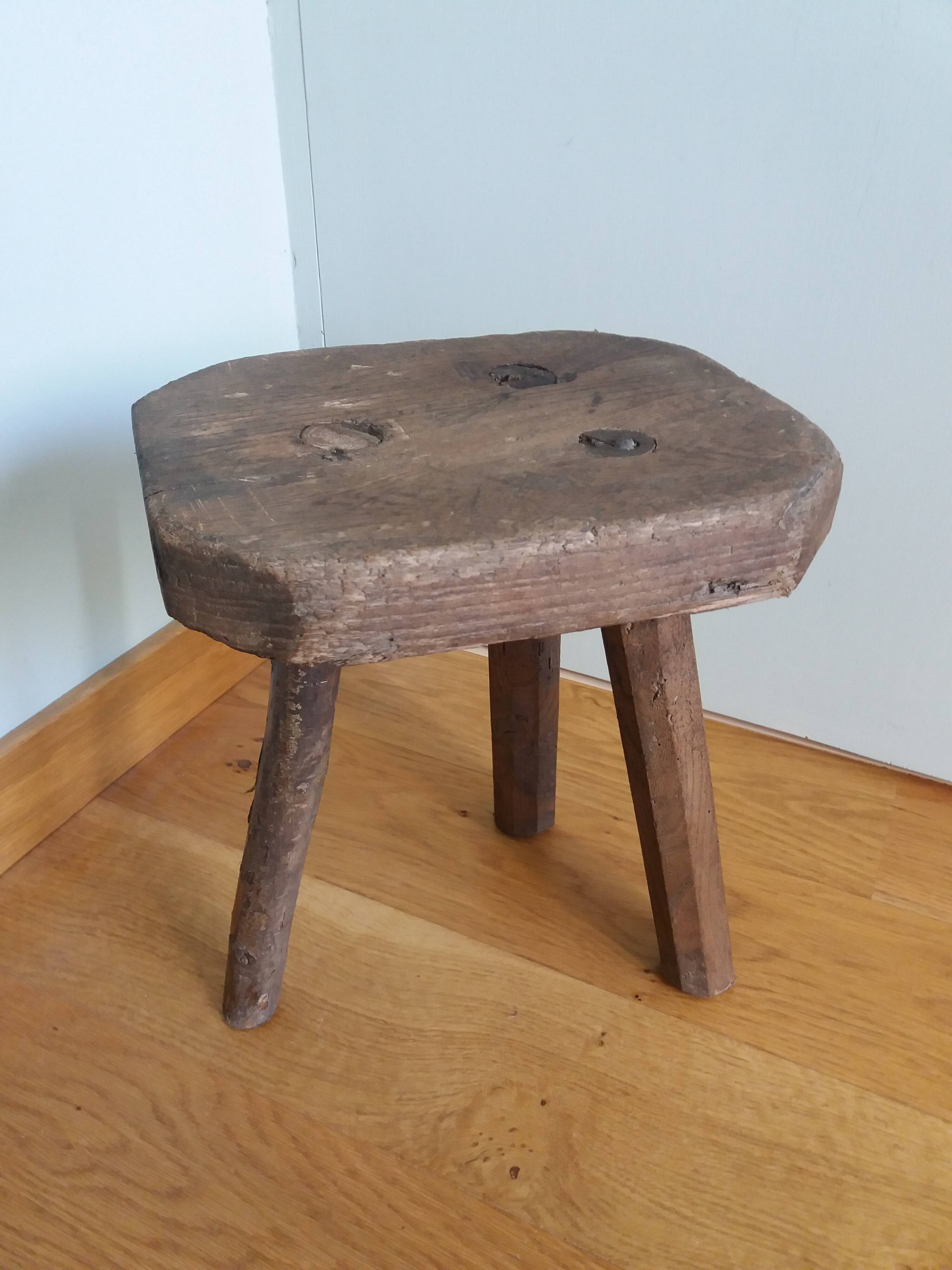 Brutalist tripod farm stool