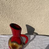 Cruche, pichet carafe en céramique émaillée rouge et beige design et vintage