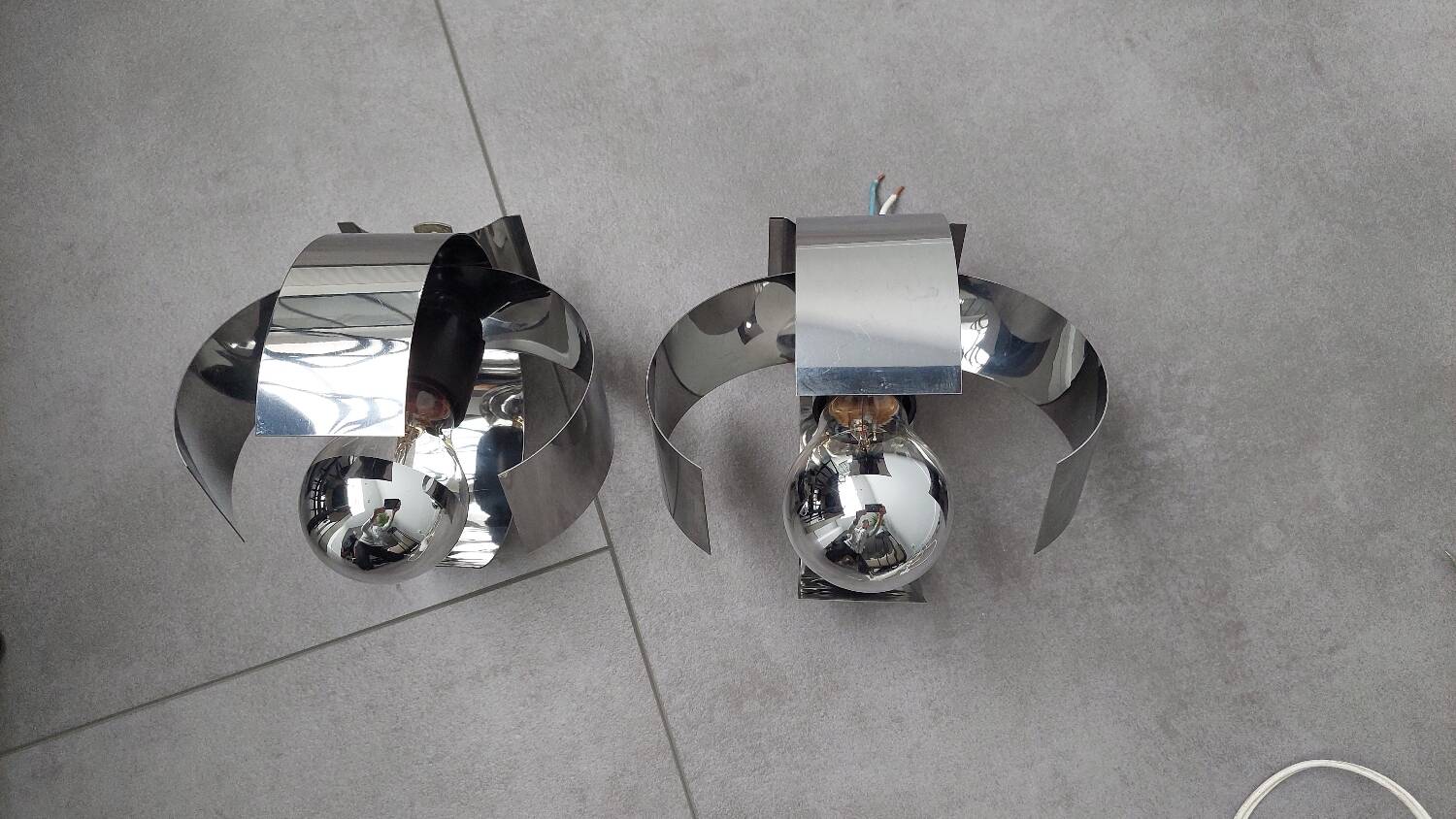 PAIR OF CHROME WALL LIGHTS