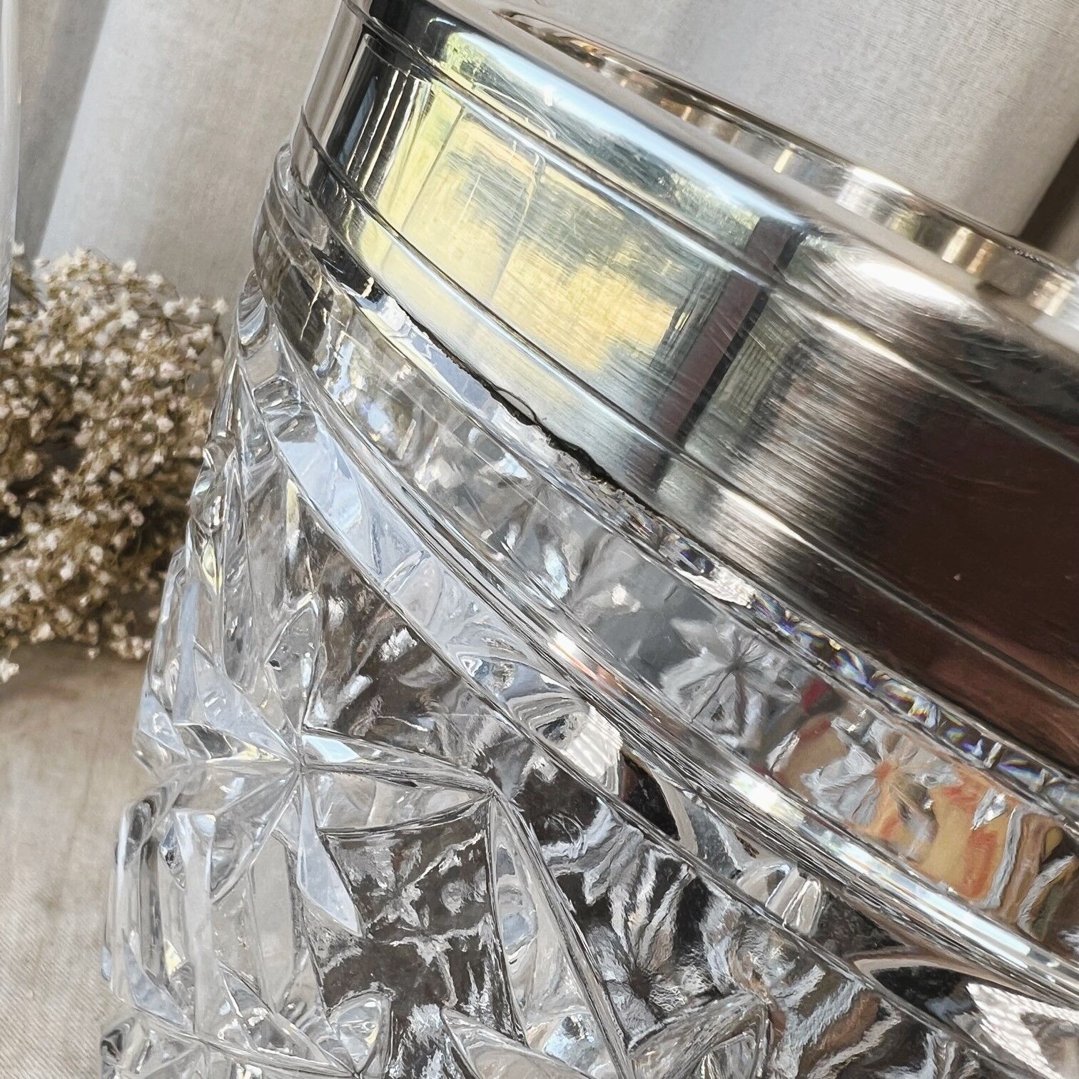 Champagne bucket in cut glass and stainless steel
