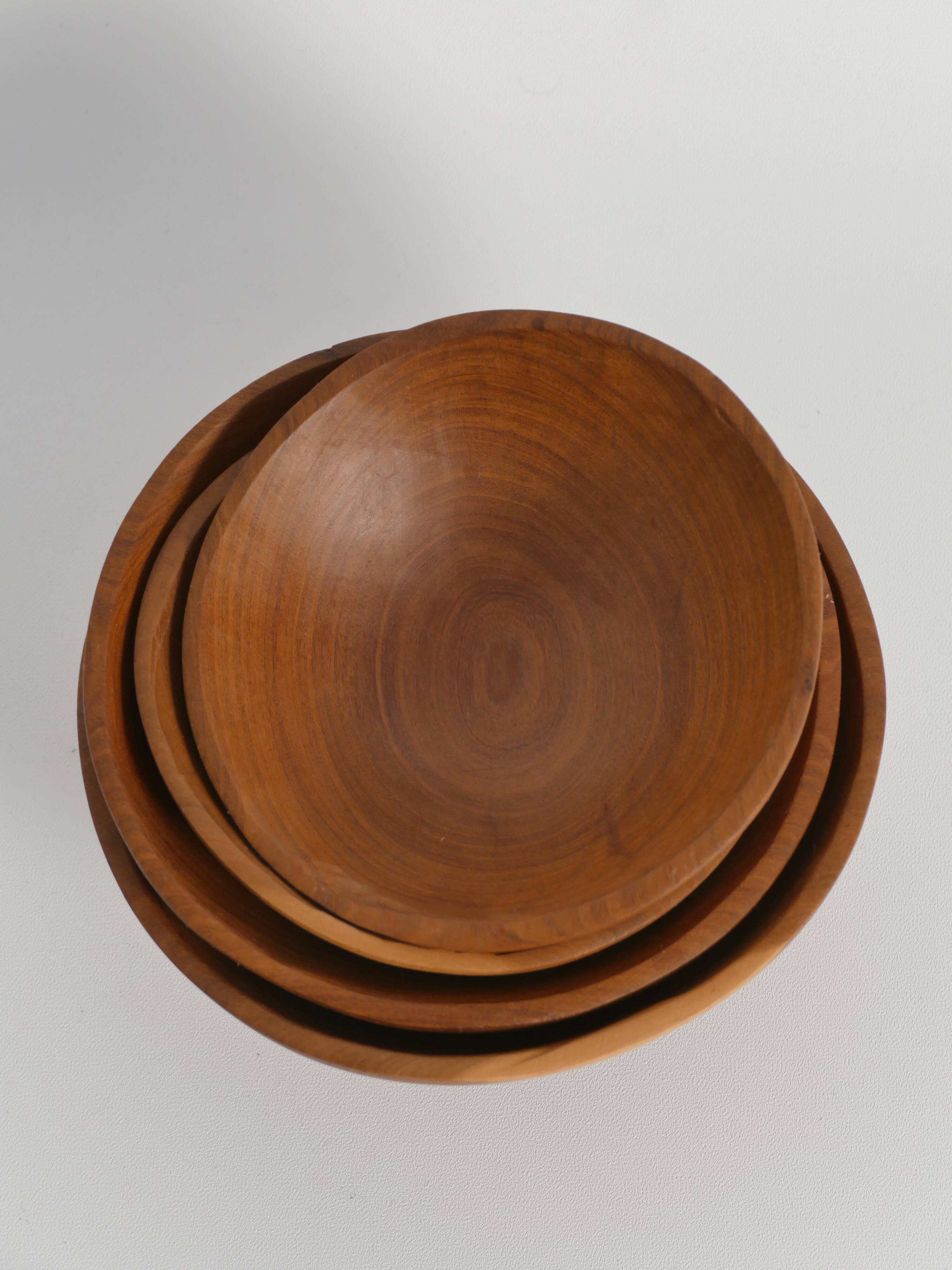 Handmade Akacia Wood Bowls, Set of 4