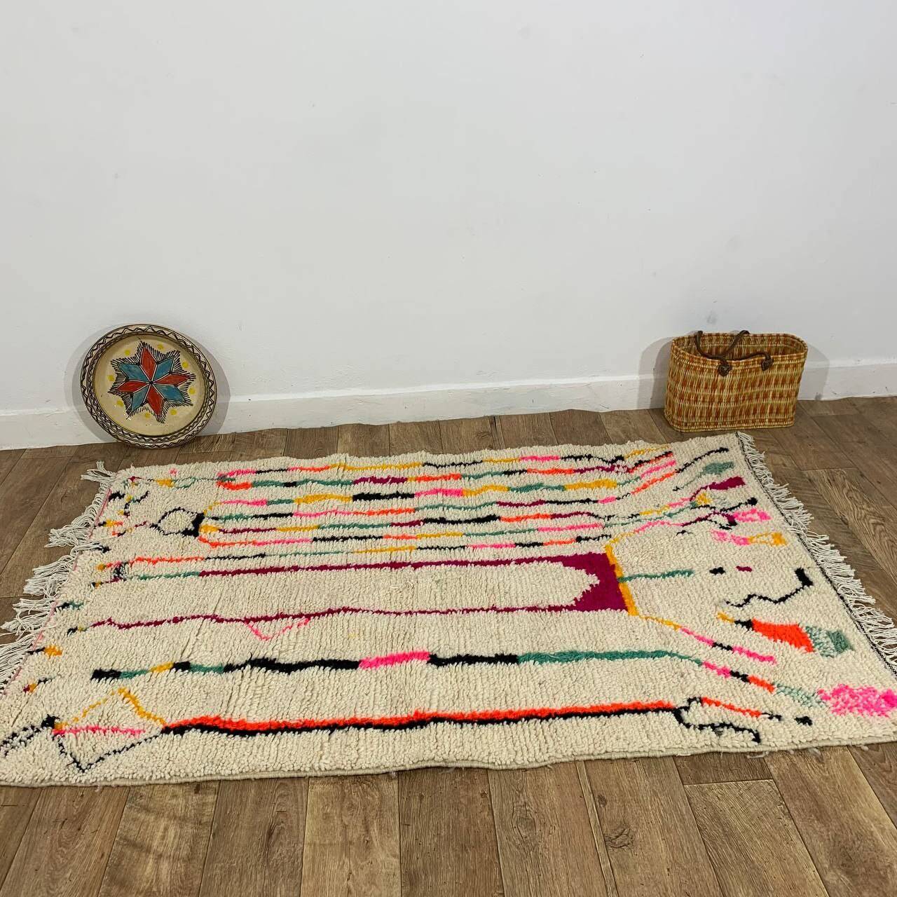 Handmade Moroccan Berber rug 186 X 122 CM