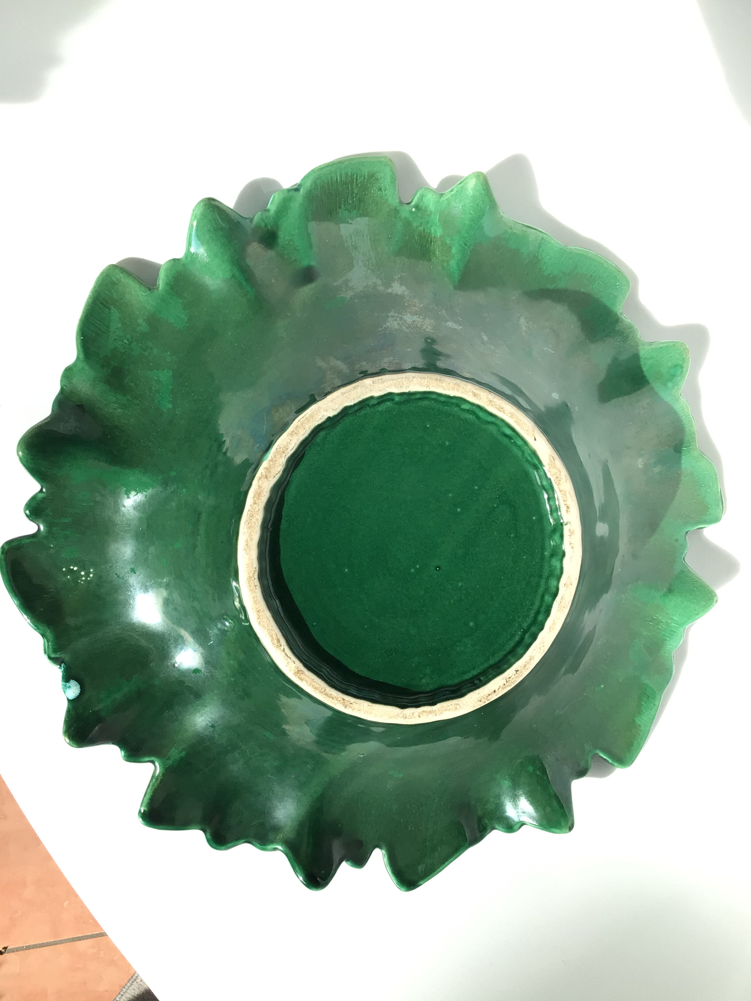 Green earthenware cut edge cut lozenges