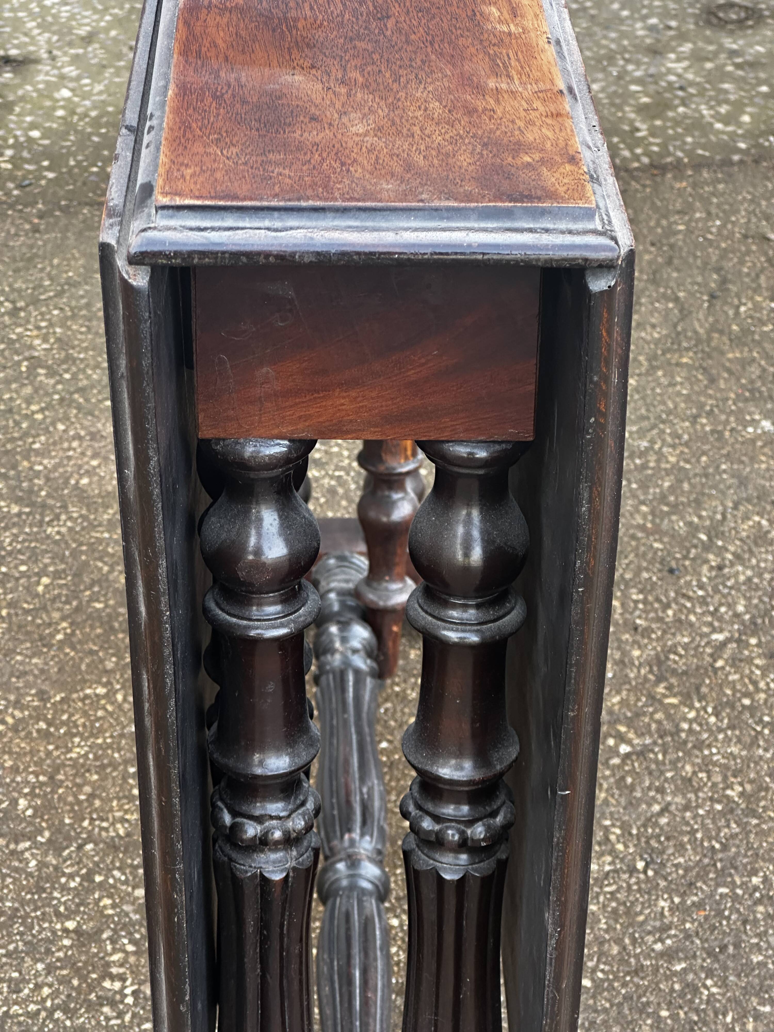 Victorian Mahogany Gate-Leg (folding) Table