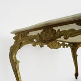 Table basse structure en laiton et plateau en marbre. Années 60