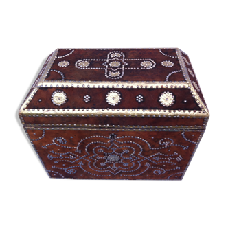Old trunk