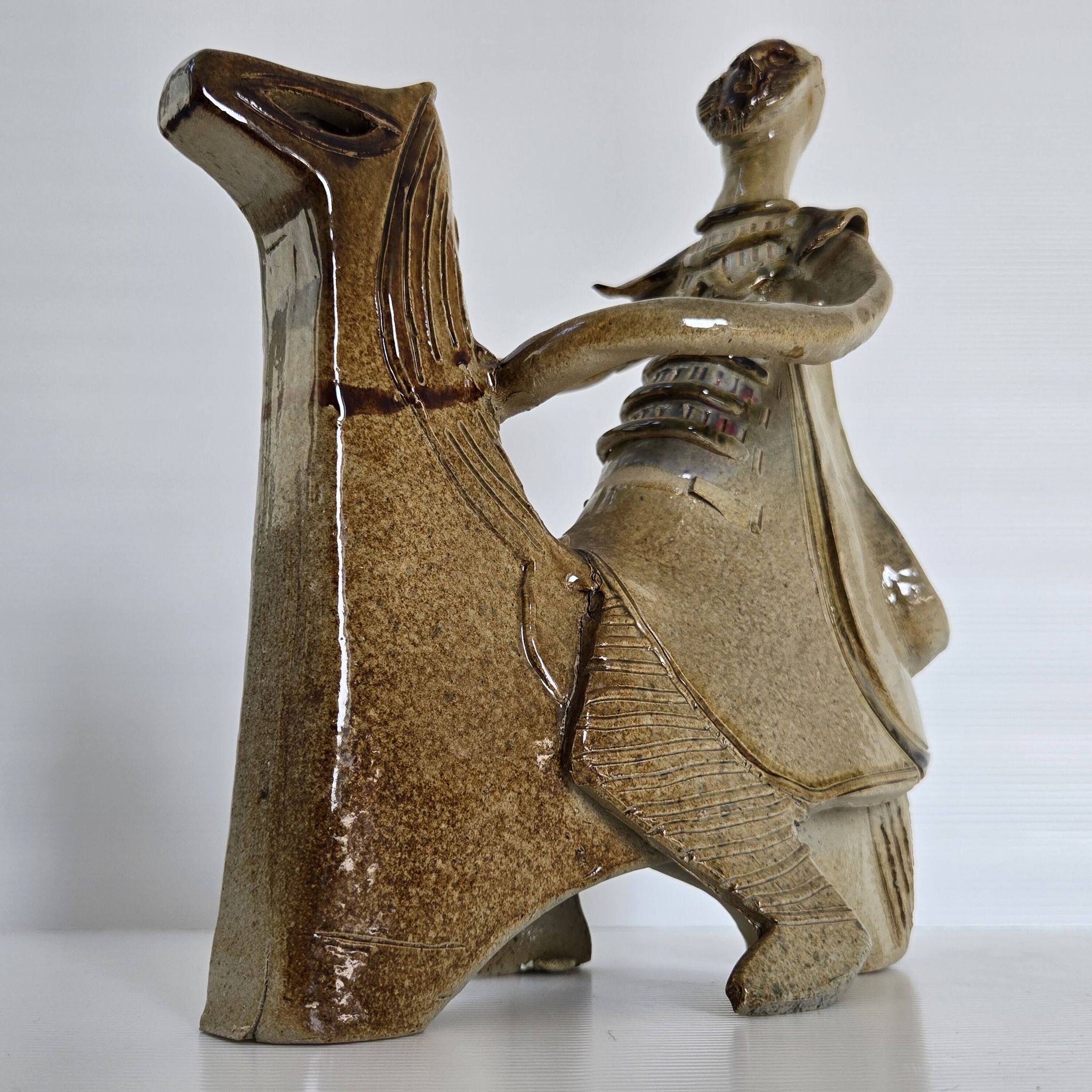 Cavalier en grès vintage, 1970