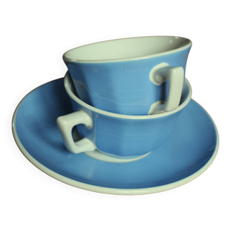 A set of 2 coffee cups + 1 blue saucer from Villeroy Boch