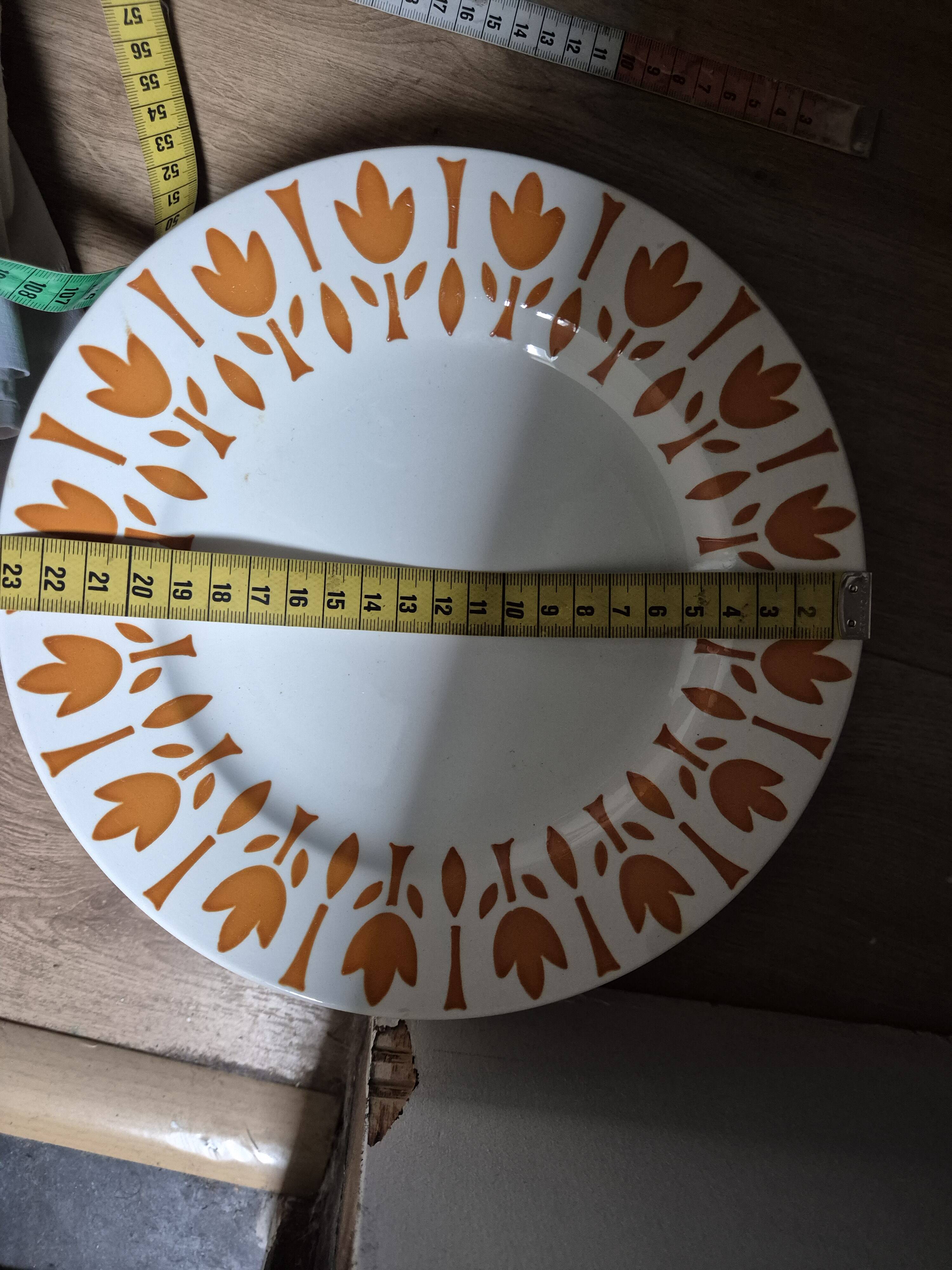 Set of 17 vintage Sarreguemines plates – Capri Ligoin model – orange