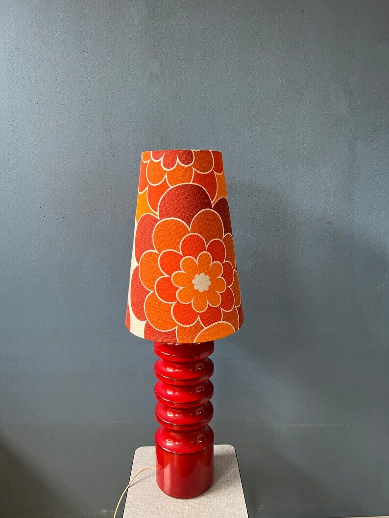 Red ceramic table lamp