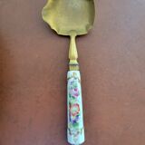 Porcelain deep dish and spoon