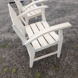 Paire de fauteuils en bois