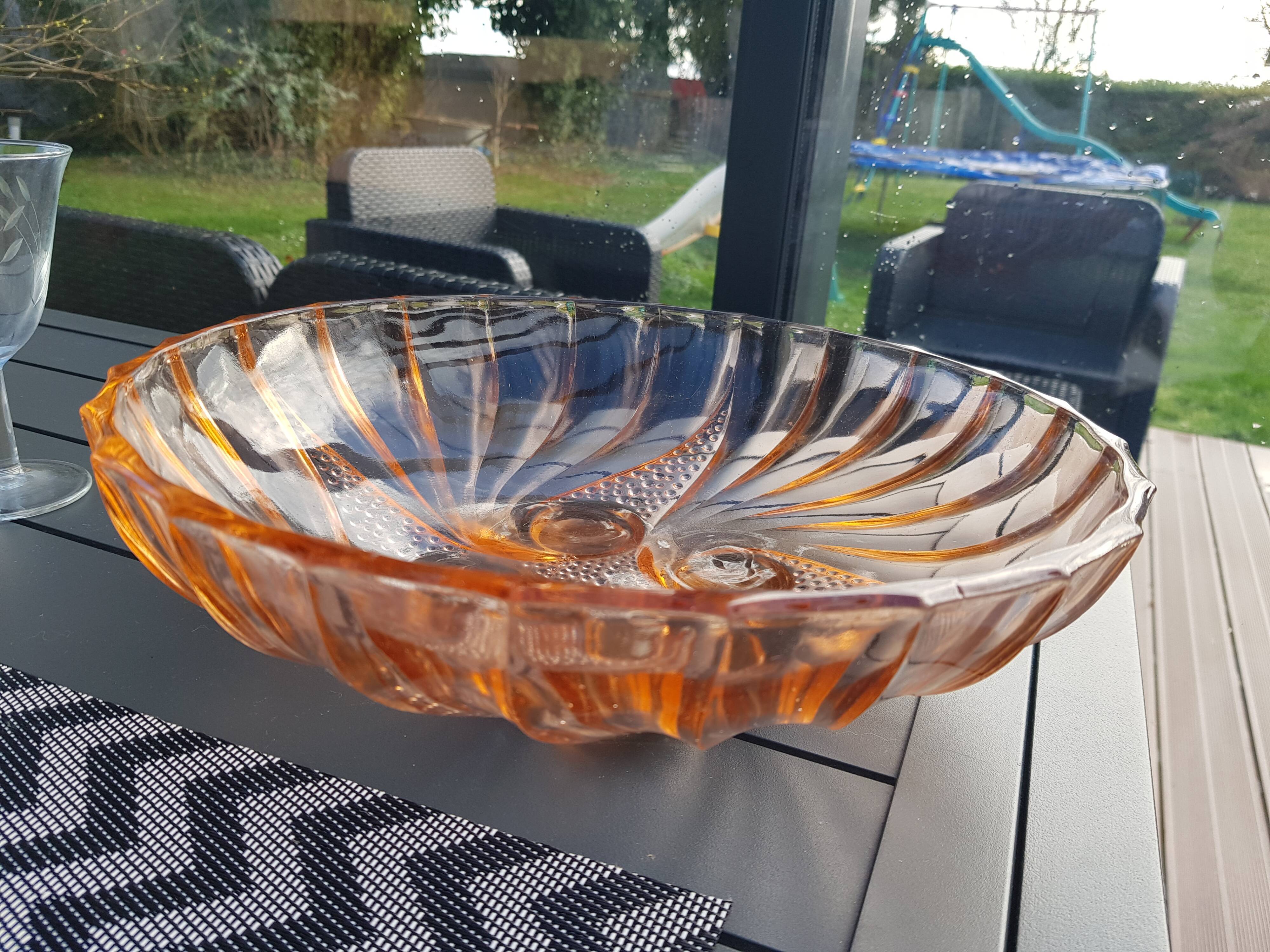 Glass fruit cup