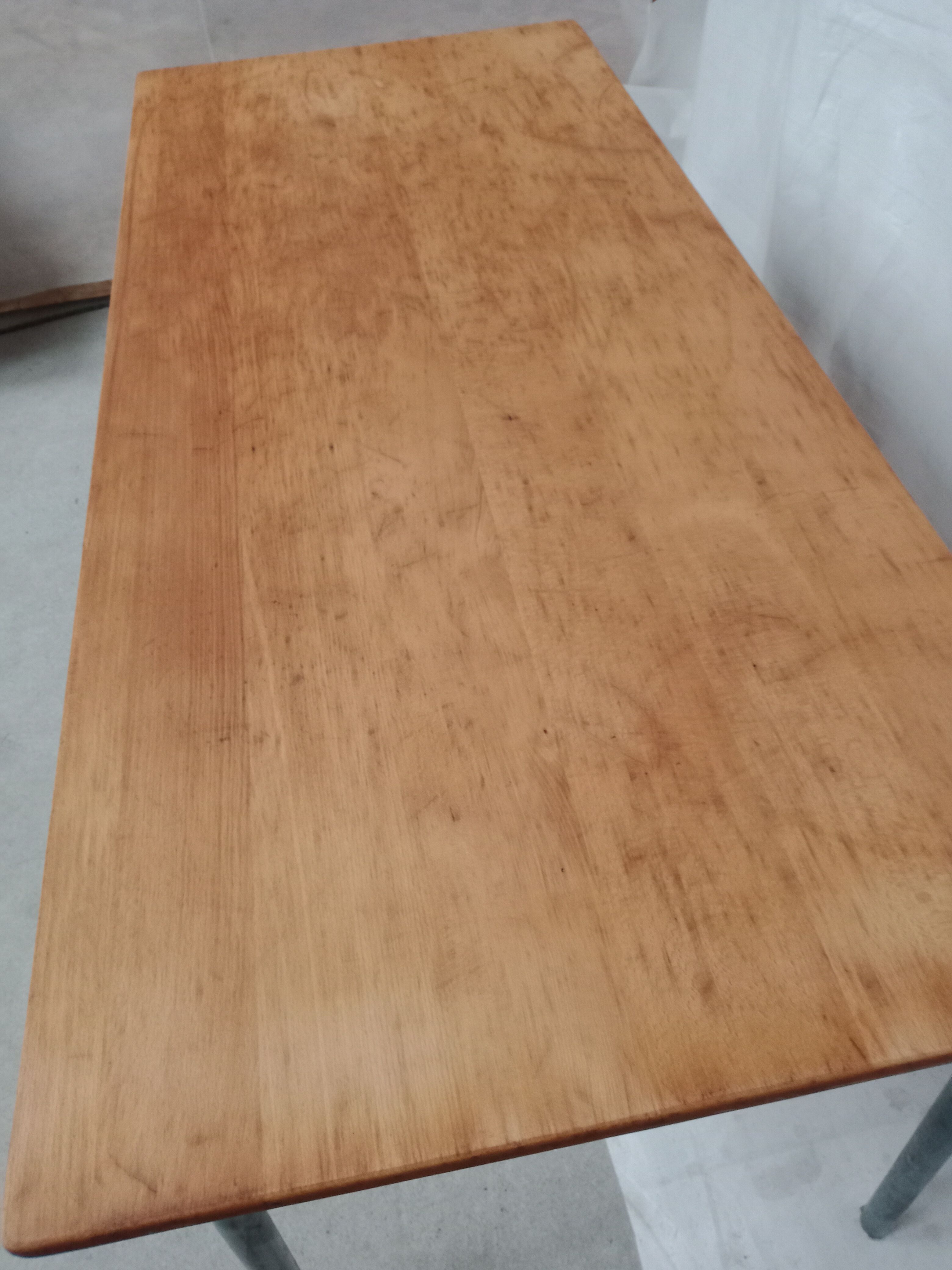School desk table