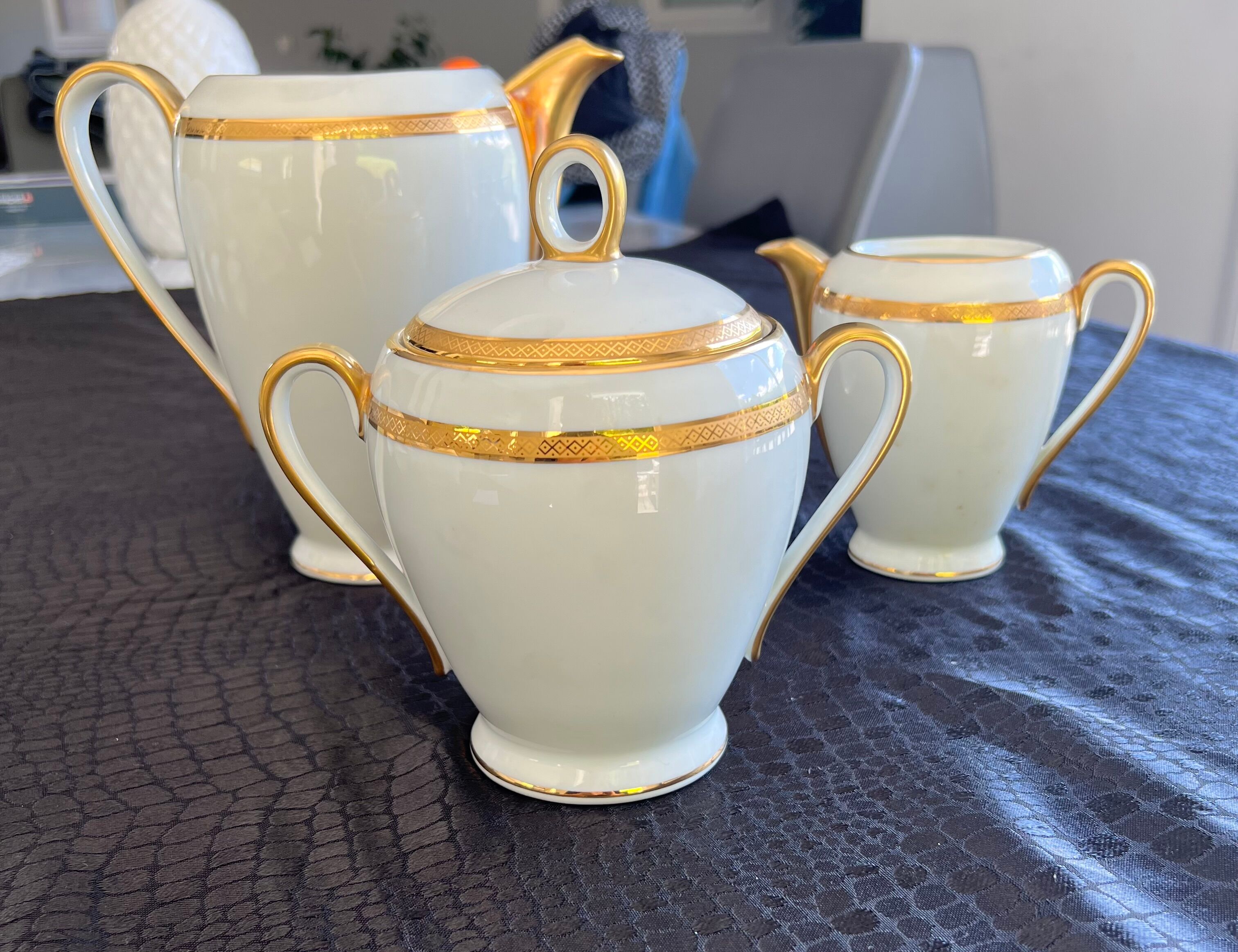 Sugar bowl, milk jug and teapot set