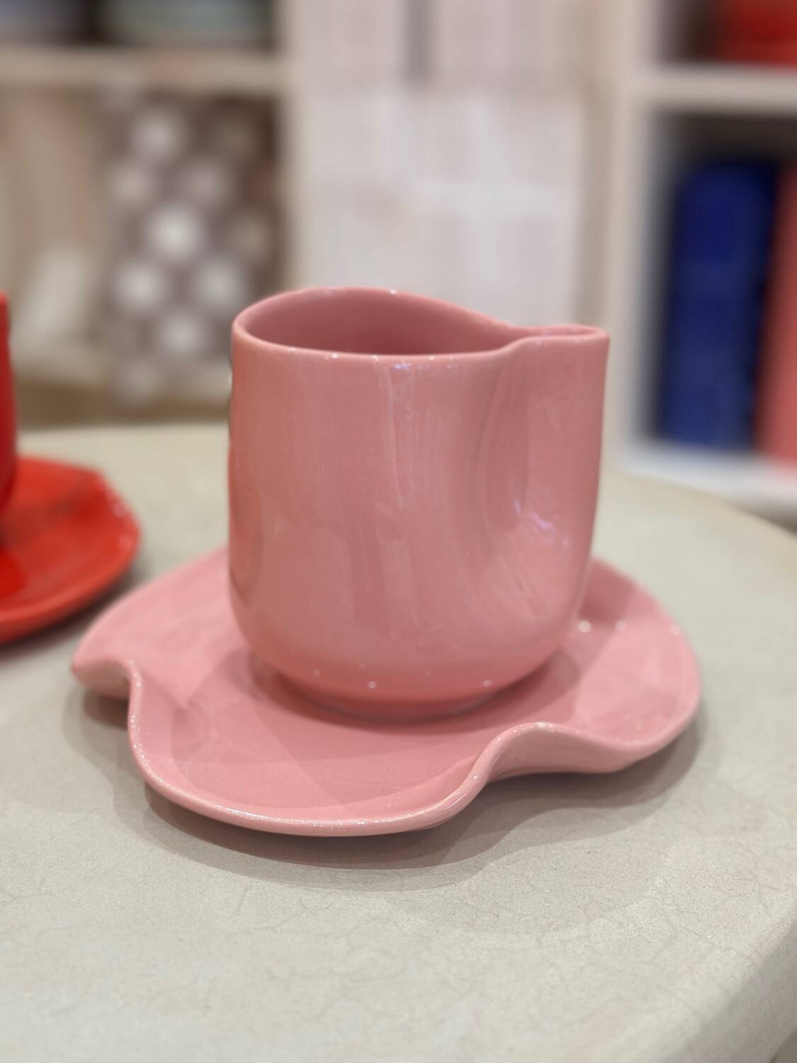 Set of ceramic artisan mugs with pink pop Barbapapa water lily design.